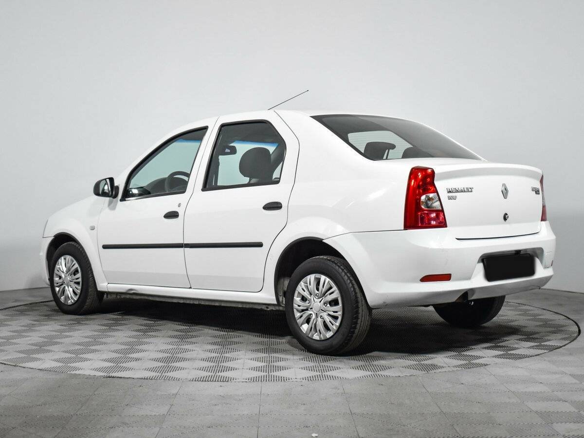 Renault Logan с пробегом — 2011 год. Фото: #6