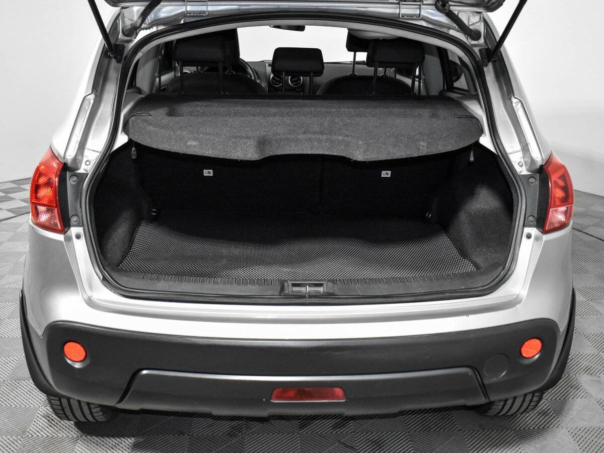 Nissan Qashqai с пробегом — 2009 год. Фото: #19