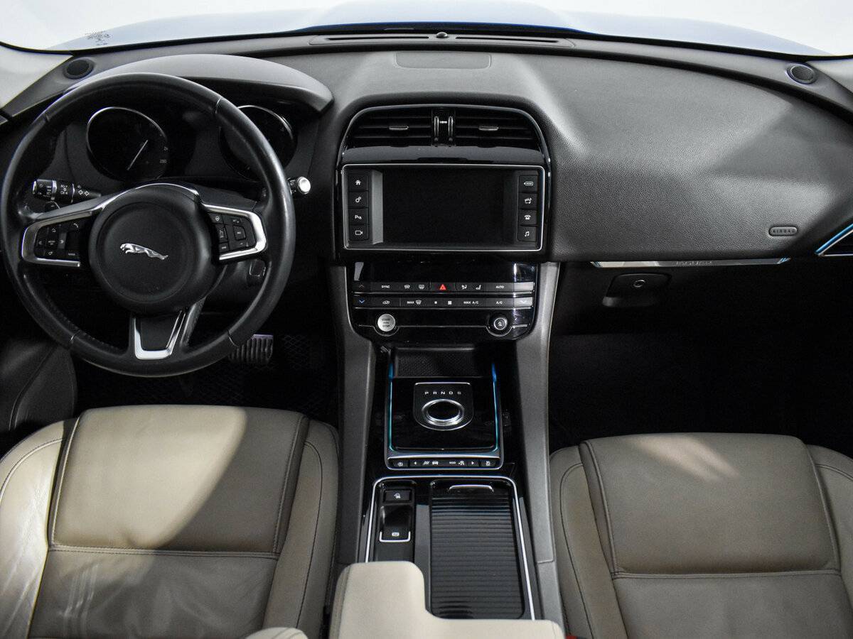 Jaguar F-Pace с пробегом — 2018 год. Фото: #9