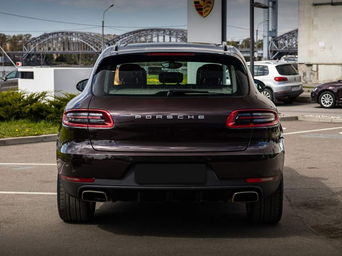 Porsche Macan с пробегом — 2018 год. Фото: #7