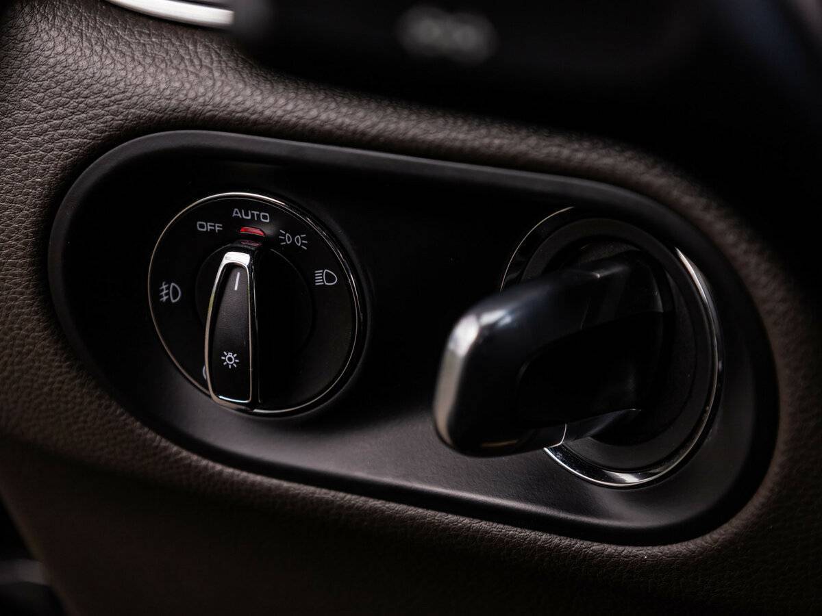 Porsche Macan с пробегом — 2018 год. Фото: #22