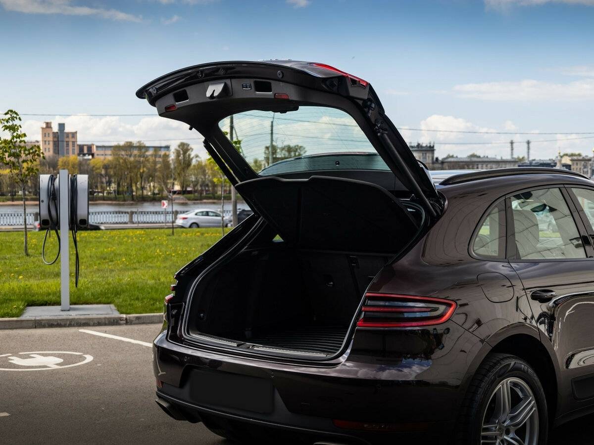 Porsche Macan с пробегом — 2018 год. Фото: #25