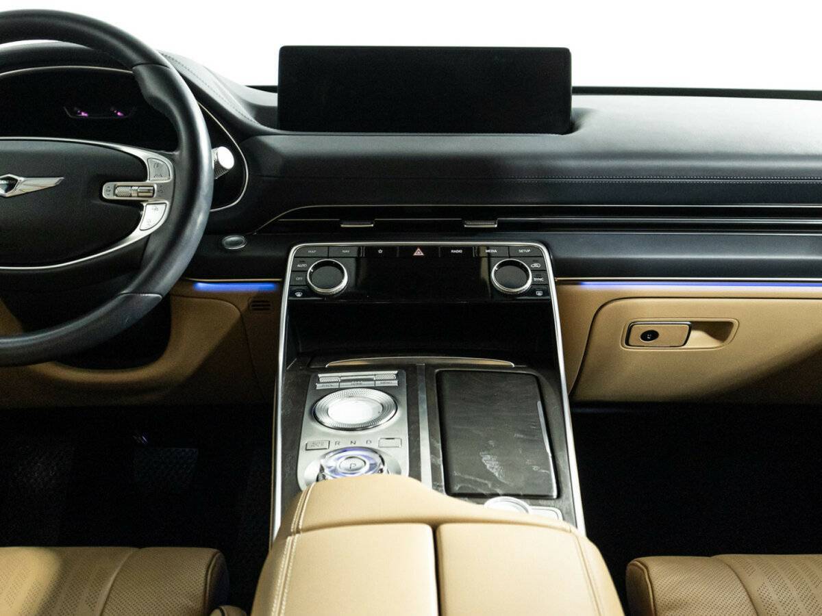 Genesis GV80 с пробегом — 2022 год. Фото: #12