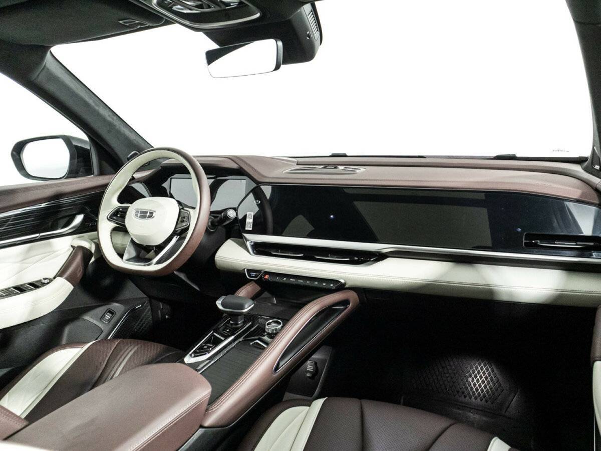 Geely Monjaro с пробегом — 2023 год. Фото: #8