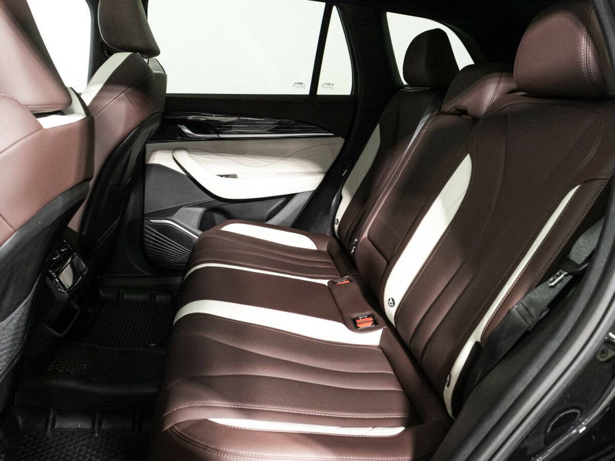 Geely Monjaro с пробегом — 2023 год. Фото: #9