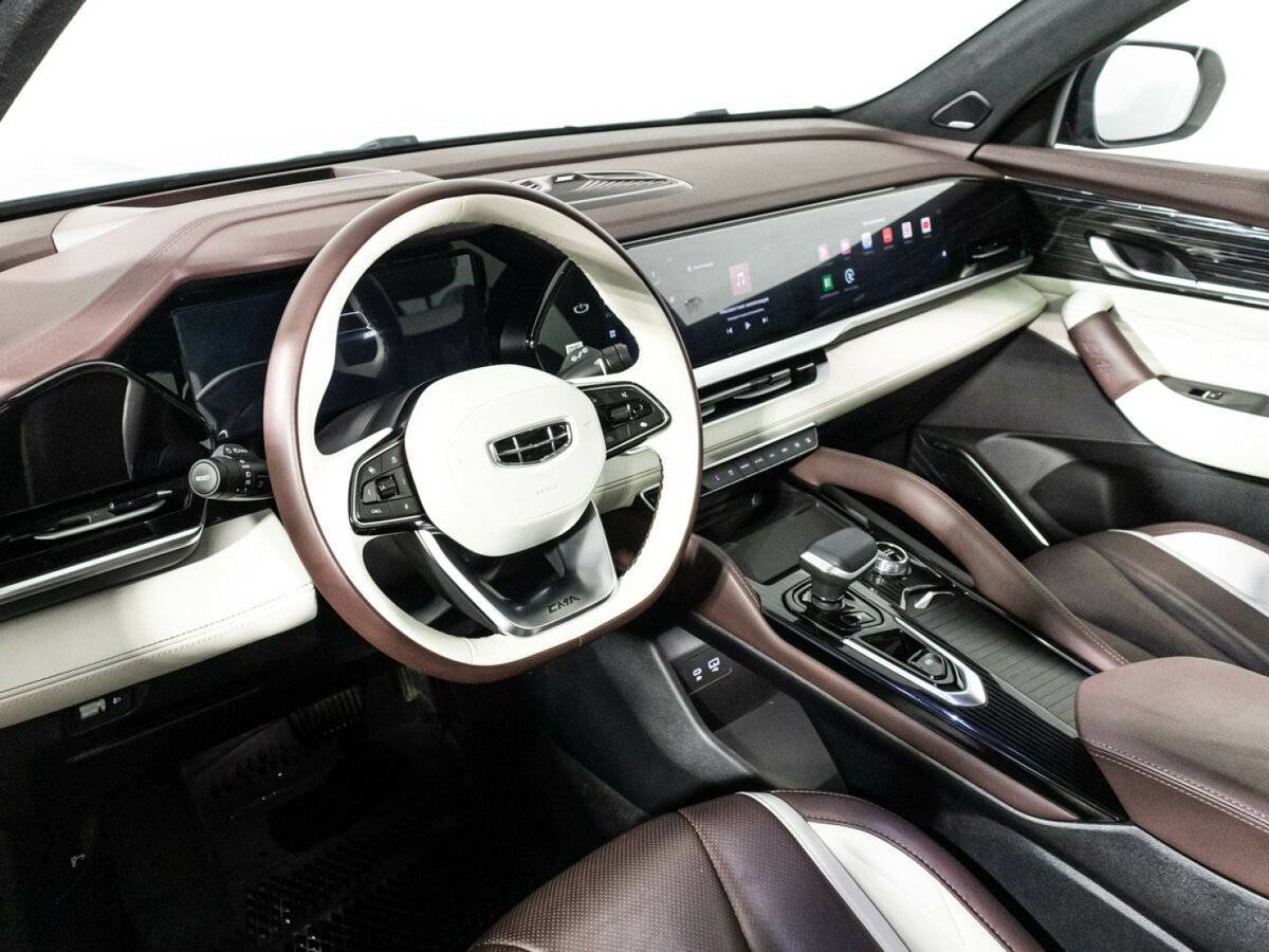 Geely Monjaro с пробегом — 2023 год. Фото: #10