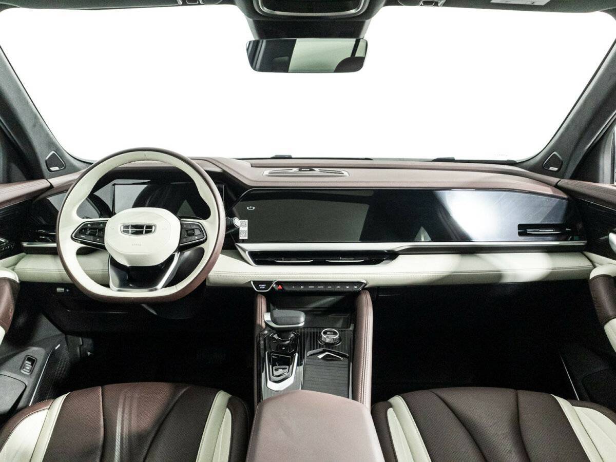 Geely Monjaro с пробегом — 2023 год. Фото: #12