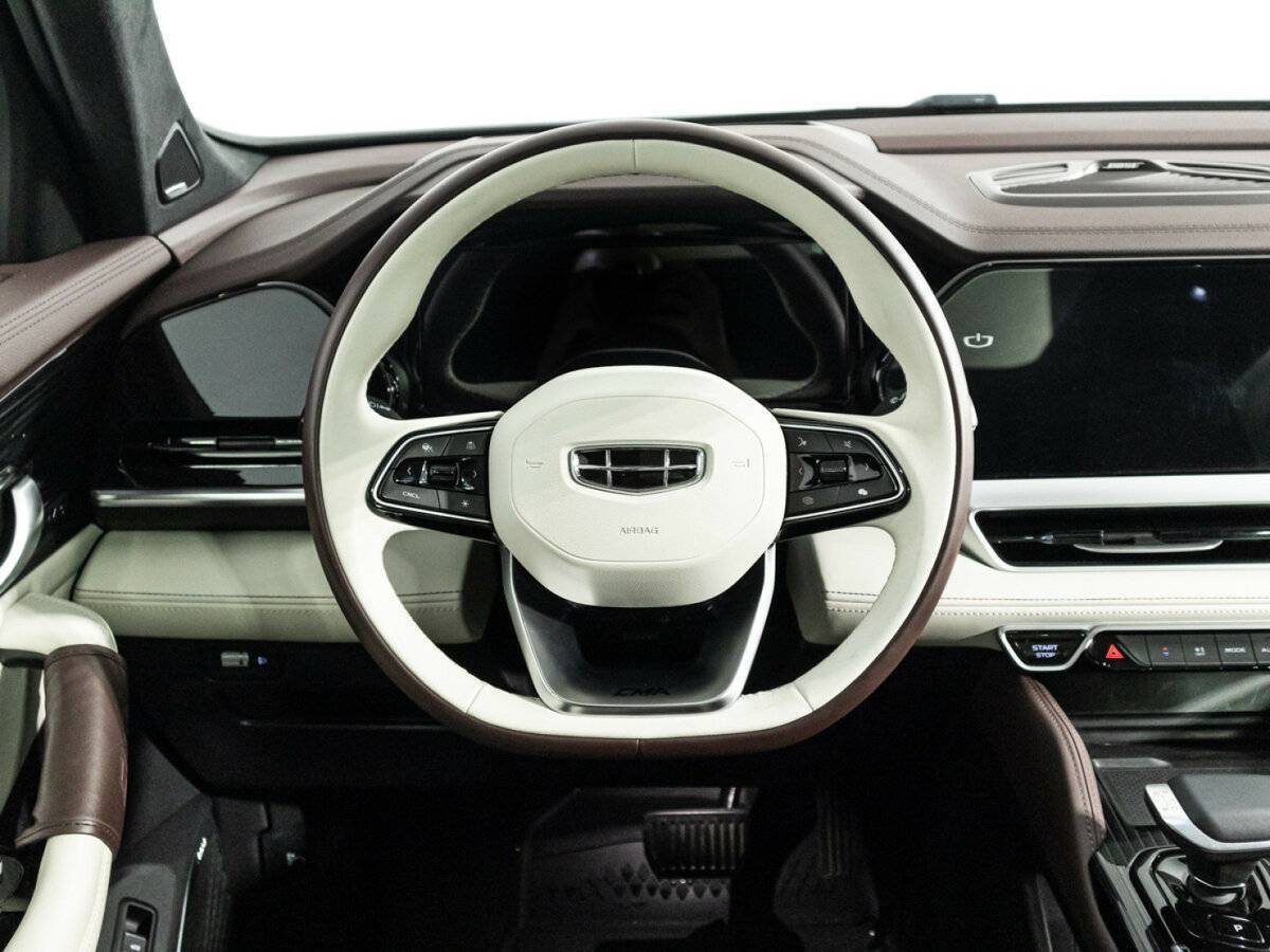 Geely Monjaro с пробегом — 2023 год. Фото: #25