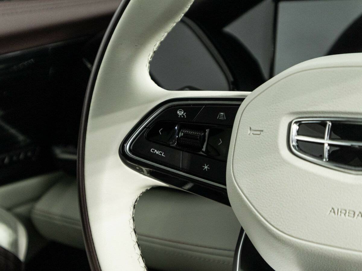 Geely Monjaro с пробегом — 2023 год. Фото: #26