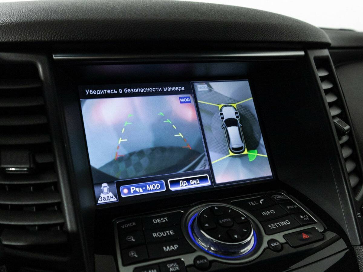 Infiniti QX70 с пробегом — 2016 год. Фото: #18