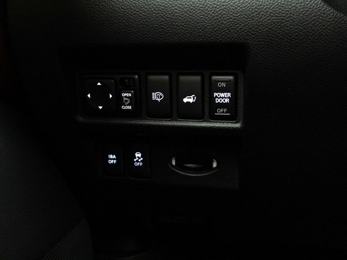 Infiniti QX70 с пробегом — 2016 год. Фото: #25