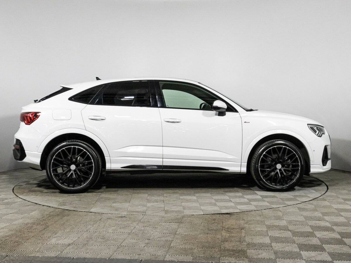 Audi Q3 Sportback с пробегом — 2020 год. Фото: #3