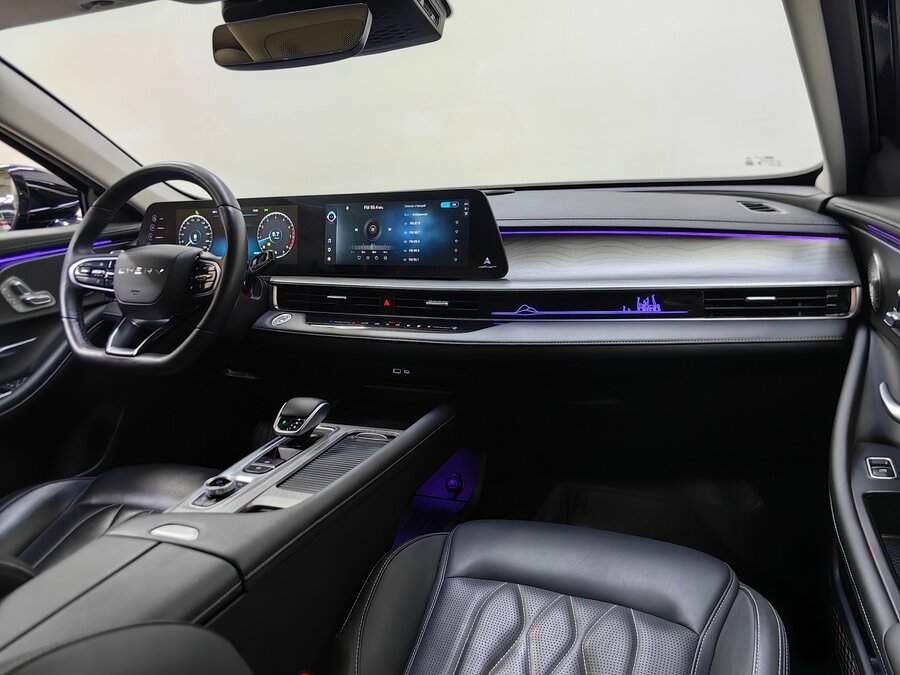 Chery Arrizo 8 с пробегом — 2023 год. Фото: #12