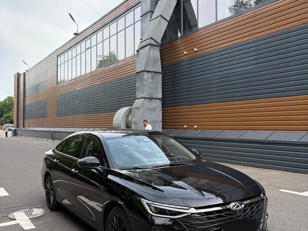 Chery Arrizo 8 с пробегом — 2024 год. Фото: #5