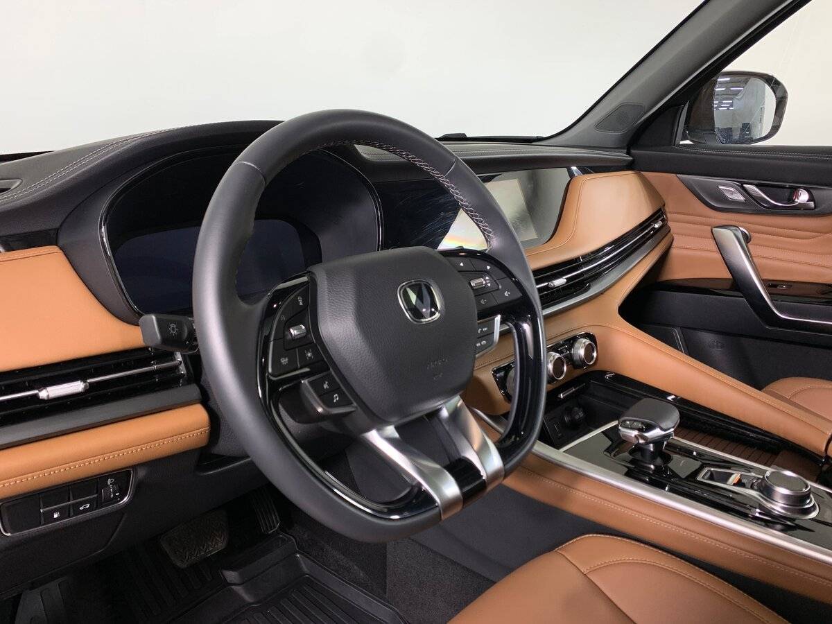 Changan CS95 с пробегом — 2023 год. Фото: #10