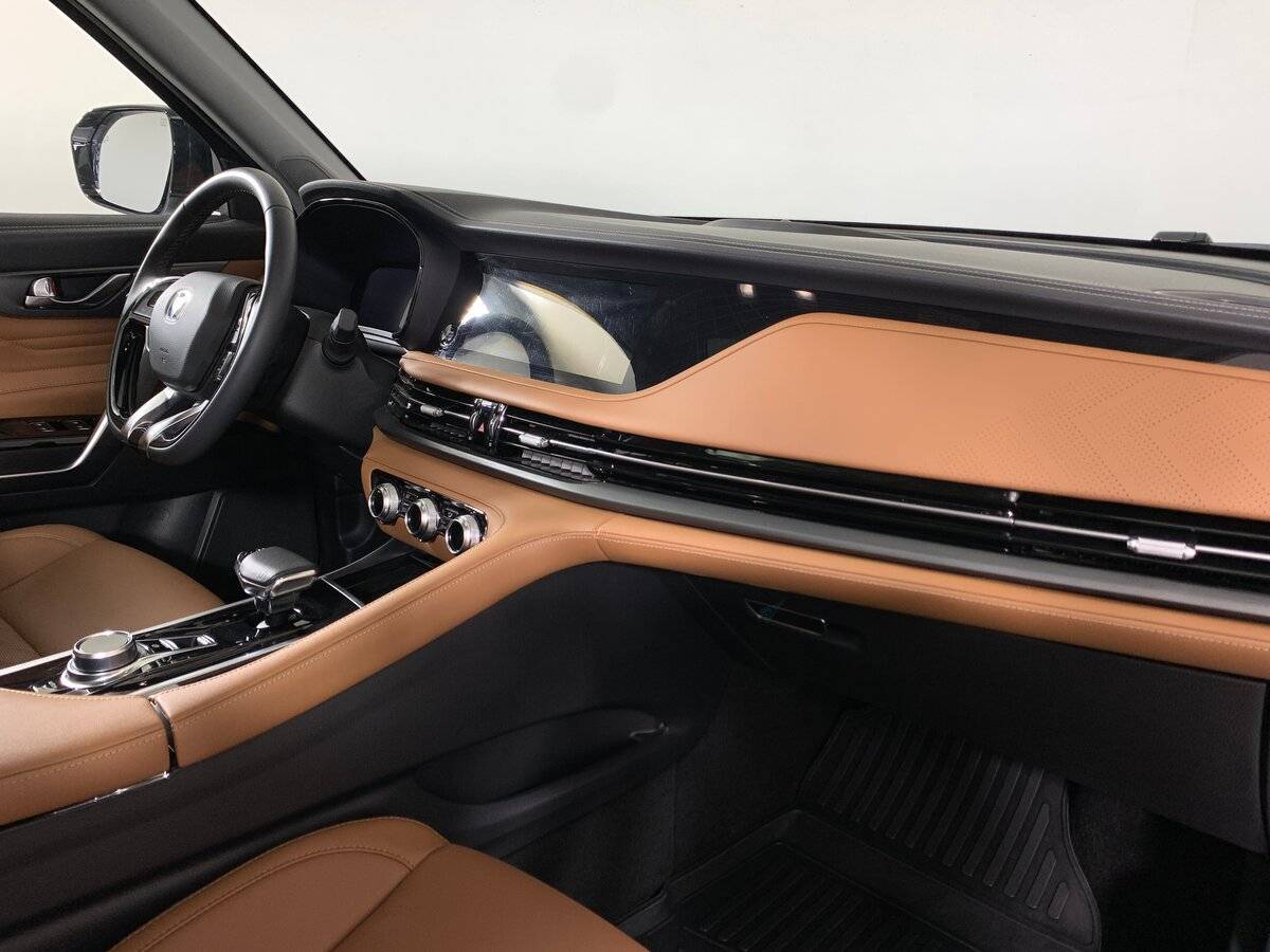 Changan CS95 с пробегом — 2023 год. Фото: #12