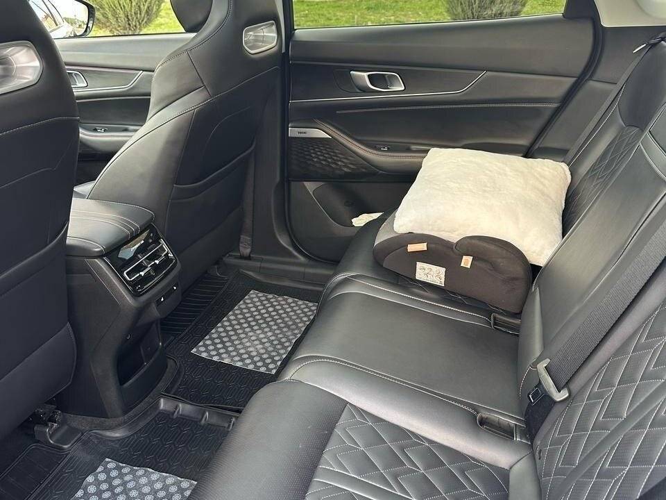 Changan UNI-K с пробегом — 2023 год. Фото: #6