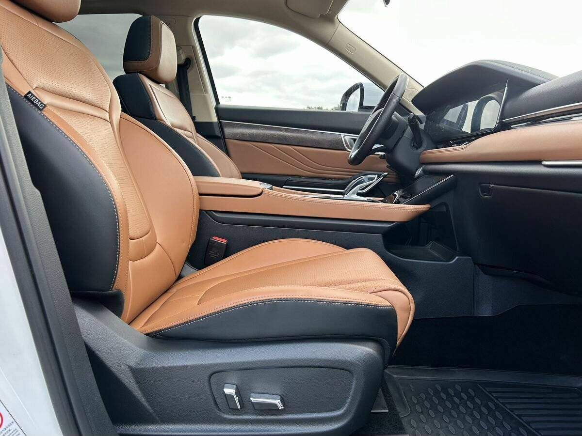 FAW Bestune T99 с пробегом — 2022 год. Фото: #10