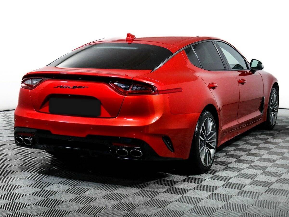 Kia Stinger с пробегом — 2019 год. Фото: #3