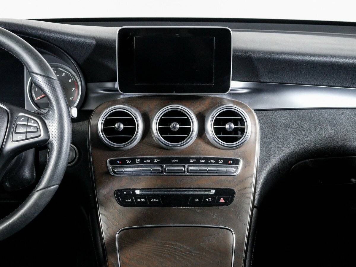 Mercedes-Benz GLC с пробегом — 2017 год. Фото: #12