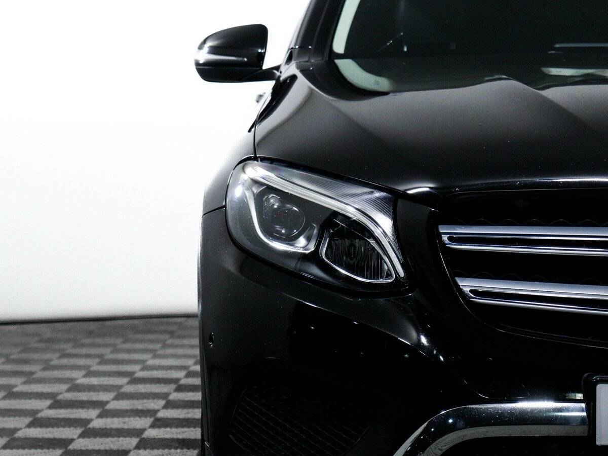 Mercedes-Benz GLC с пробегом — 2017 год. Фото: #17