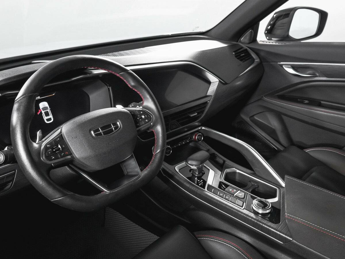 Geely Tugella с пробегом — 2023 год. Фото: #11