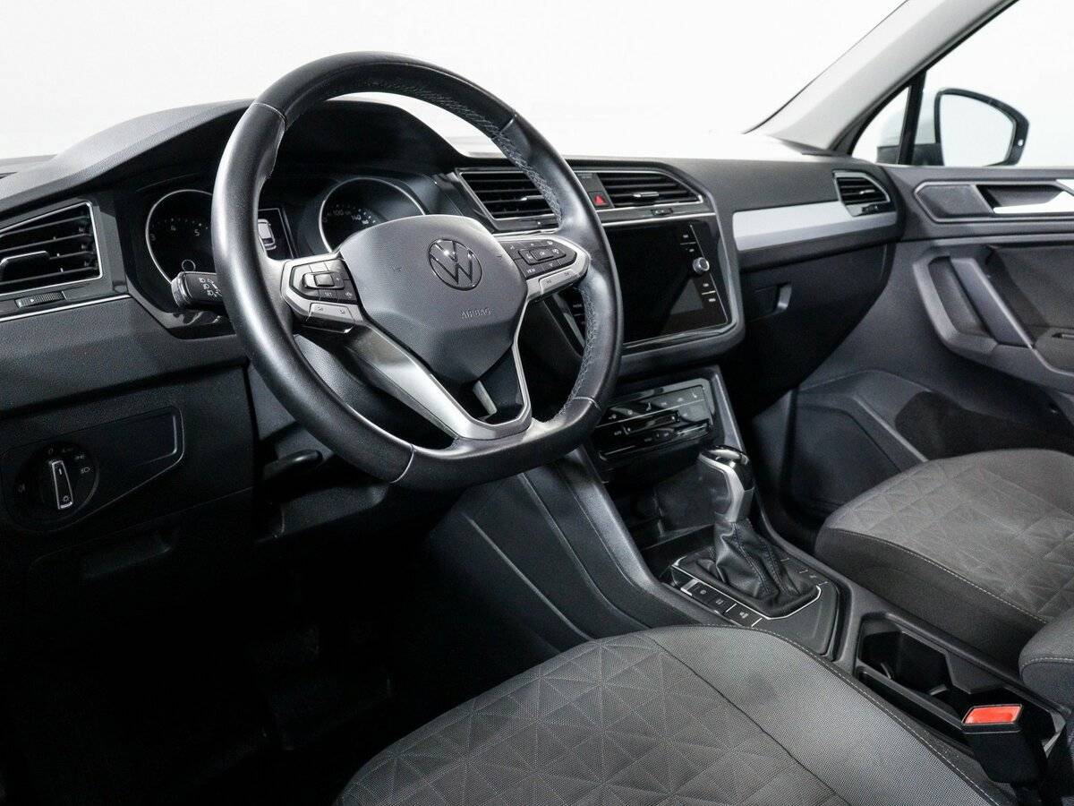 Volkswagen Tiguan с пробегом — 2021 год. Фото: #13