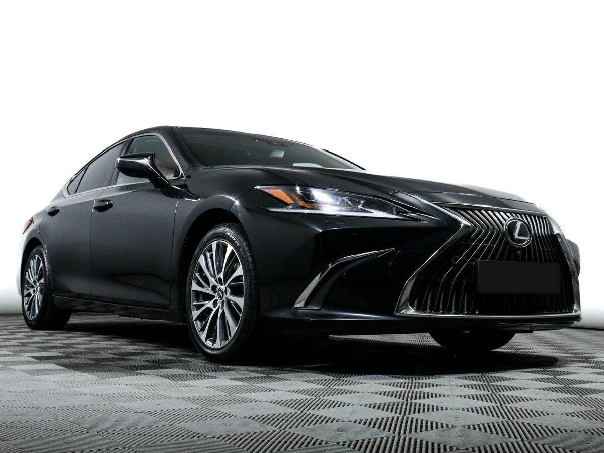 Lexus ES с пробегом — 2018 год. Фото: #18