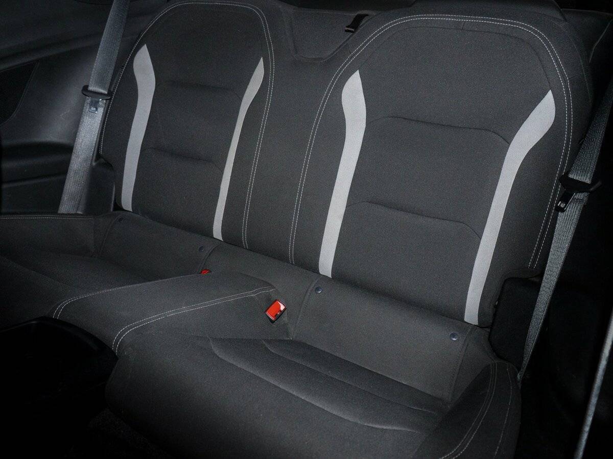 Chevrolet Camaro с пробегом — 2020 год. Фото: #9