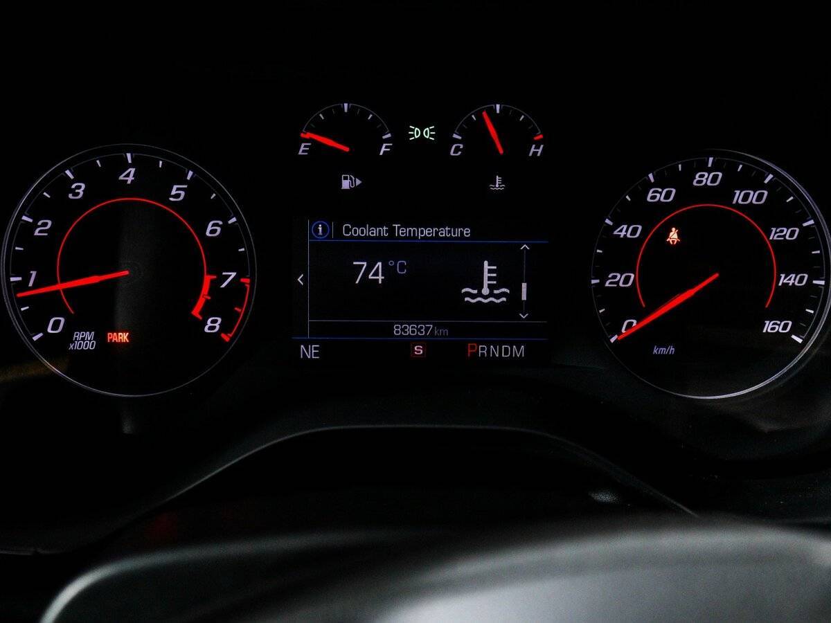 Chevrolet Camaro с пробегом — 2020 год. Фото: #10