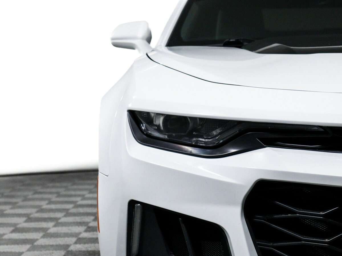 Chevrolet Camaro с пробегом — 2020 год. Фото: #17