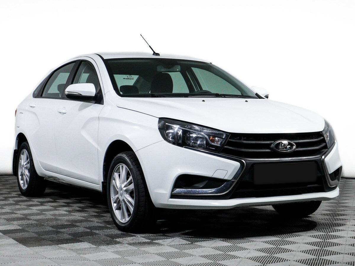Lada (ВАЗ) Vesta с пробегом — 2018 год. Фото: #2
