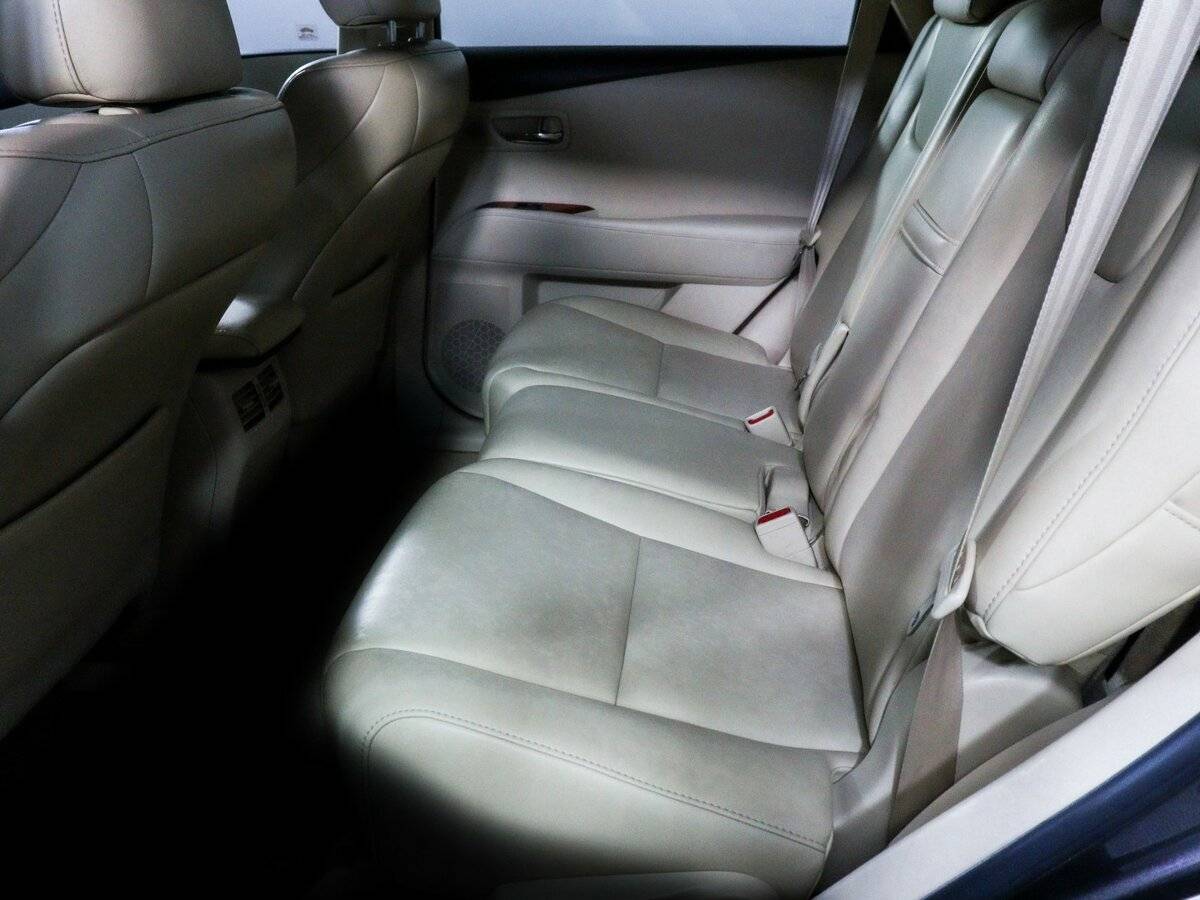 Lexus RX с пробегом — 2010 год. Фото: #9