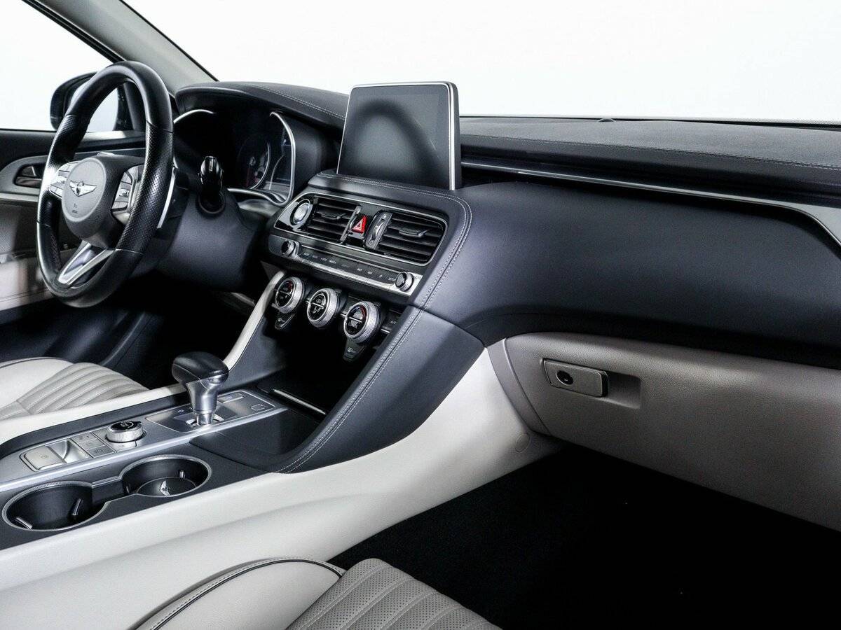 Genesis G70 с пробегом — 2018 год. Фото: #7