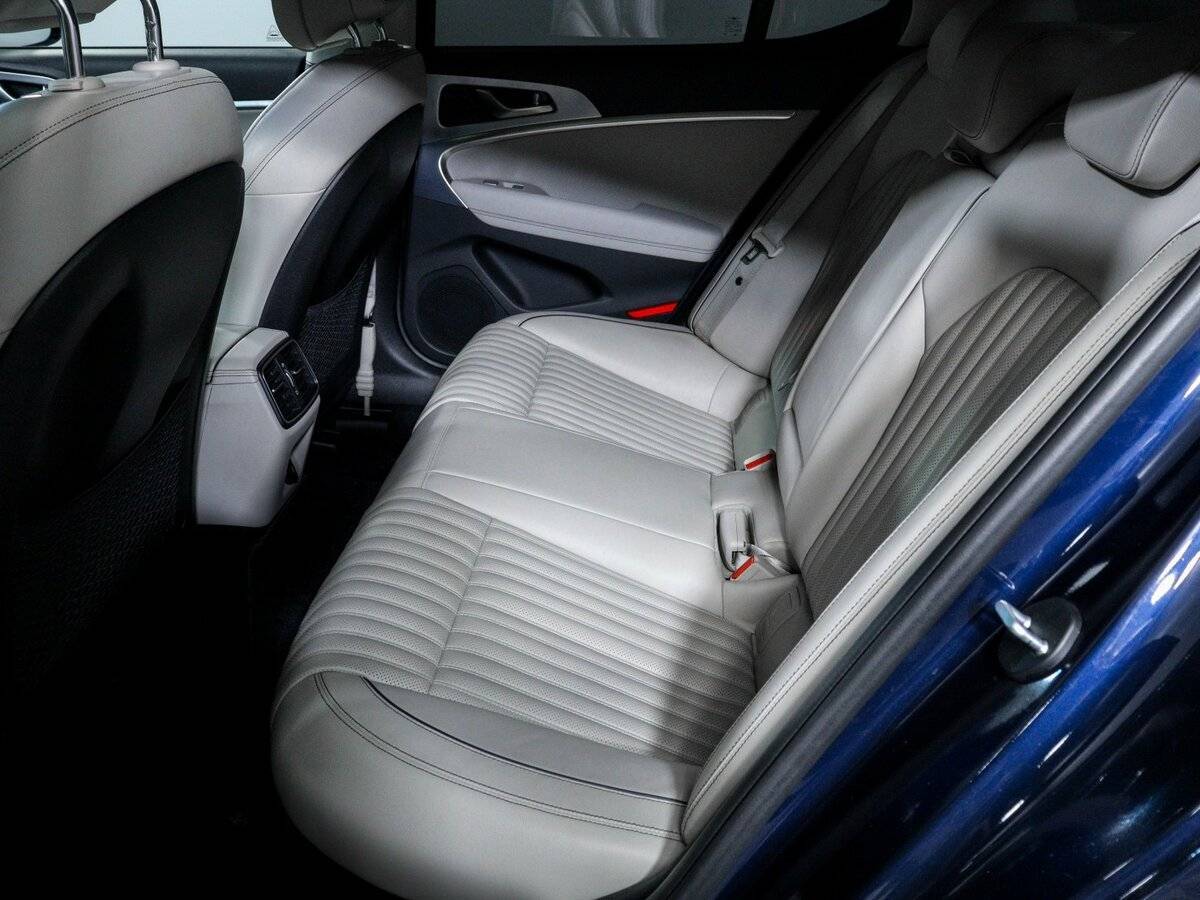 Genesis G70 с пробегом — 2018 год. Фото: #8