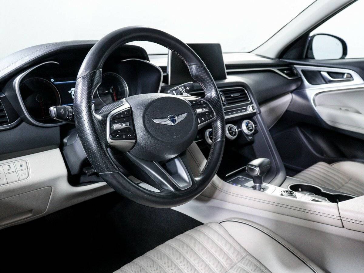 Genesis G70 с пробегом — 2018 год. Фото: #12