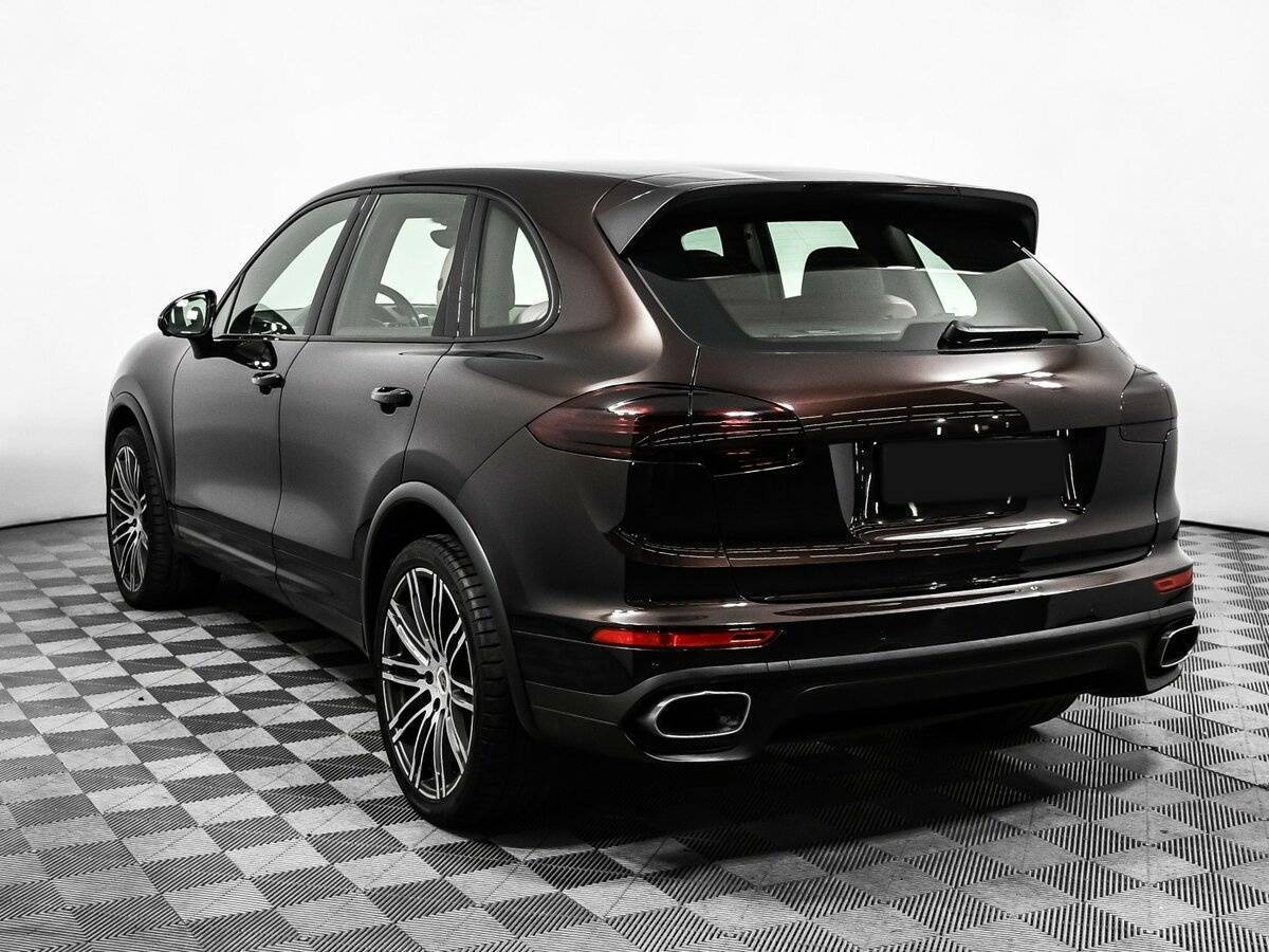 Porsche Cayenne с пробегом — 2016 год. Фото: #6