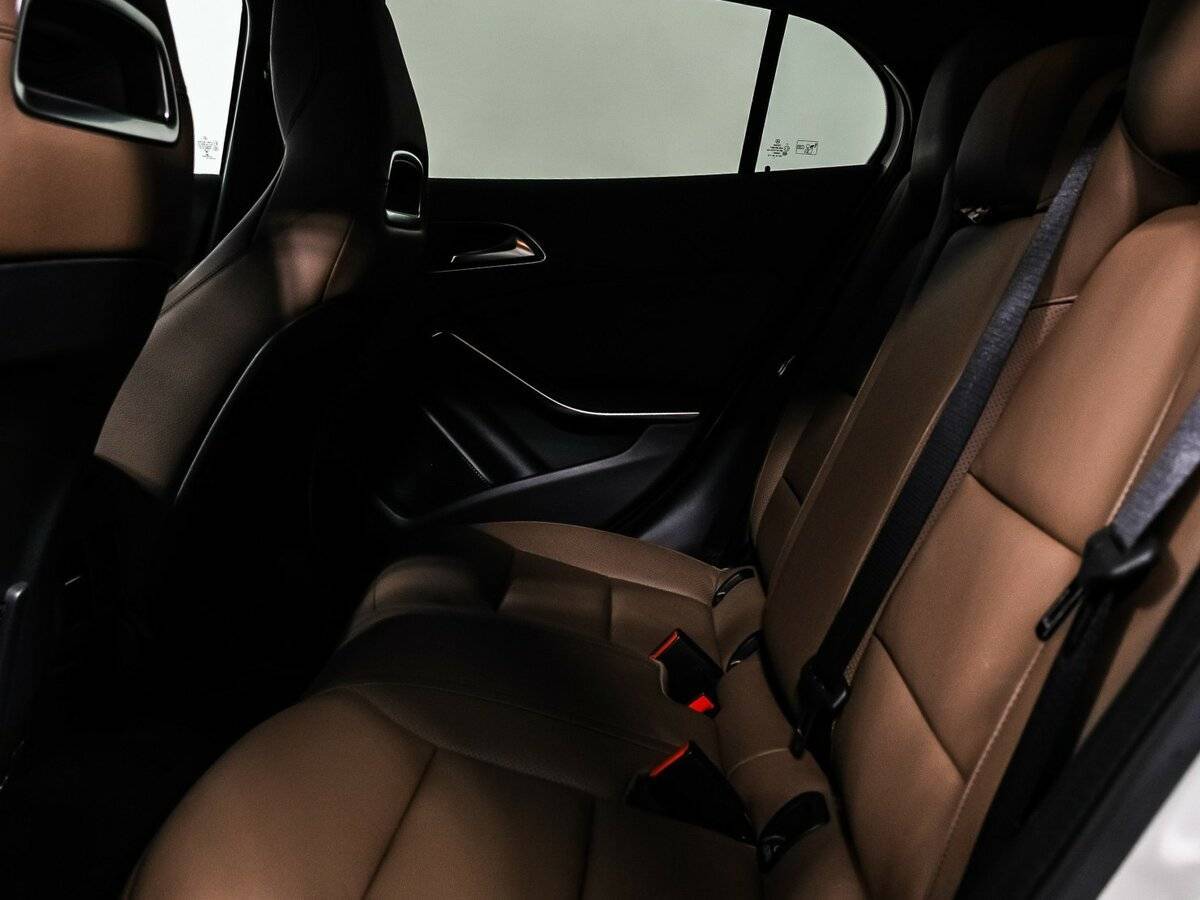 Mercedes-Benz GLA с пробегом — 2018 год. Фото: #11