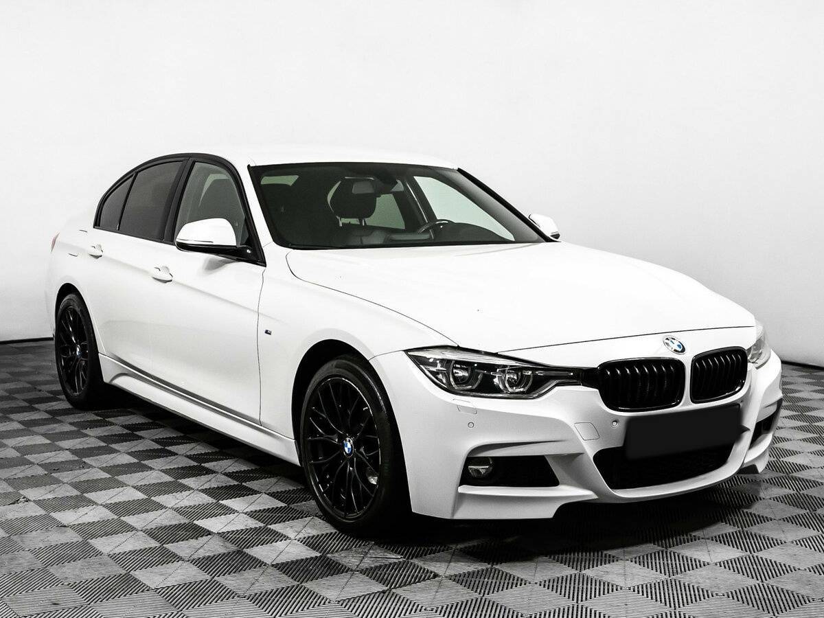 BMW 3 серии с пробегом — 2018 год. Фото: #2