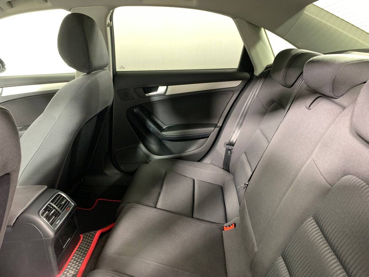 Audi A4 с пробегом — 2010 год. Фото: #17