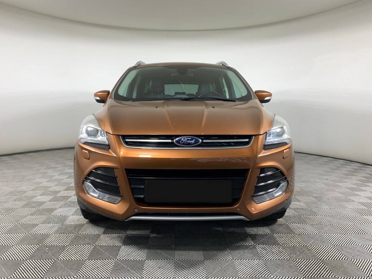 Ford Kuga с пробегом — 2014 год. Фото: #1