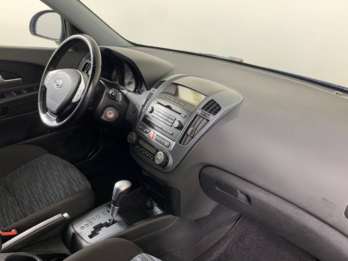 Kia Ceed с пробегом — 2009 год. Фото: #12