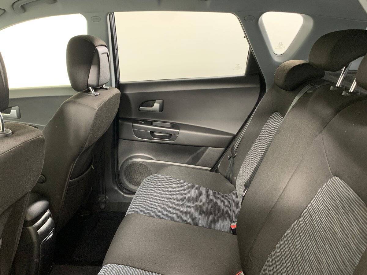 Kia Ceed с пробегом — 2009 год. Фото: #17