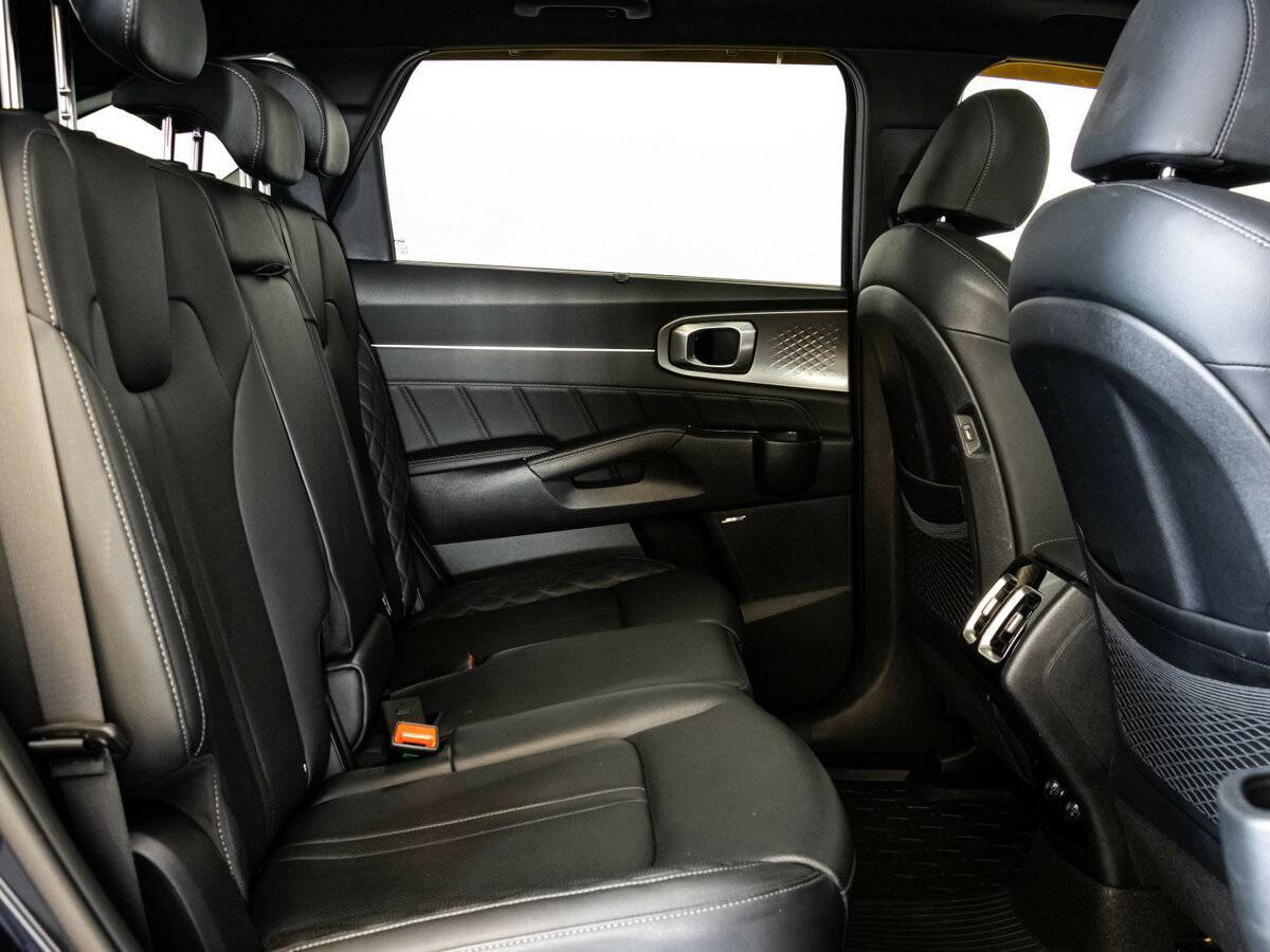 Kia Sorento с пробегом — 2022 год. Фото: #16