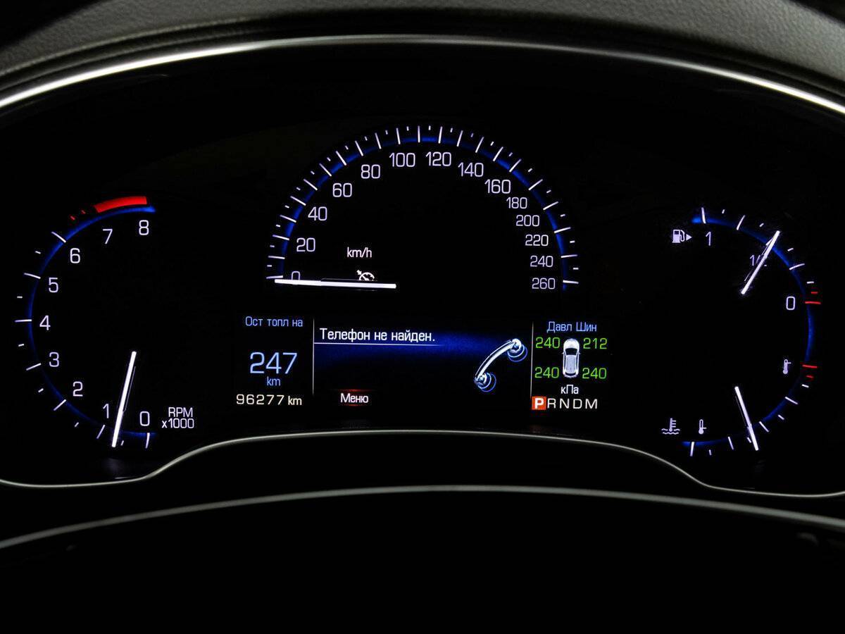 Cadillac SRX с пробегом — 2014 год. Фото: #23