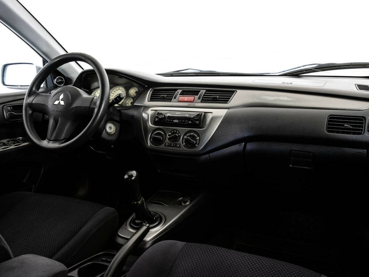Mitsubishi Lancer с пробегом — 2006 год. Фото: #8