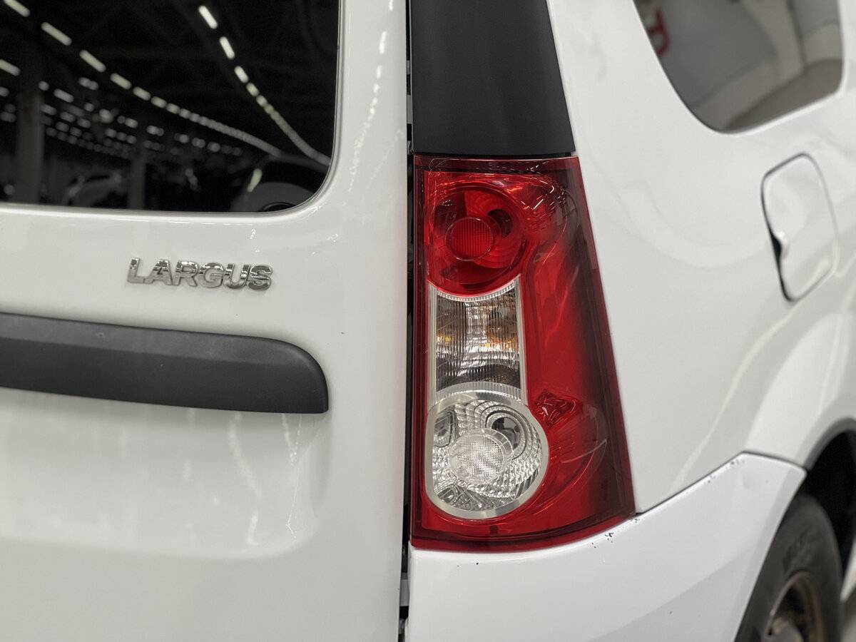 Lada (ВАЗ) Largus с пробегом — 2017 год. Фото: #8