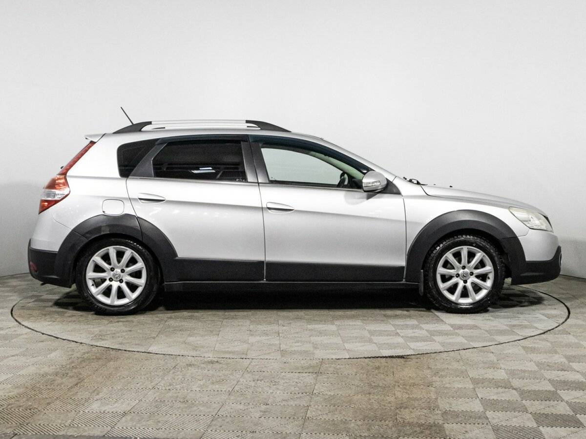 Dongfeng H30 Cross с пробегом — 2014 год. Фото: #3