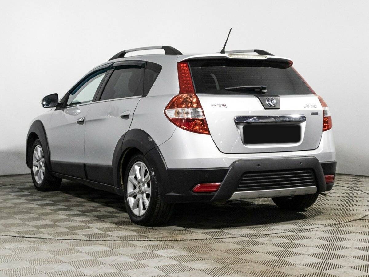 Dongfeng H30 Cross с пробегом — 2014 год. Фото: #6