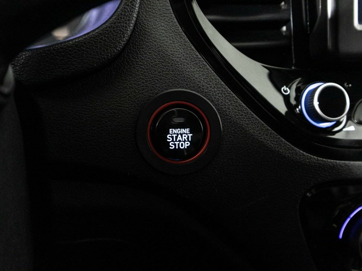 Hyundai Solaris с пробегом — 2020 год. Фото: #17